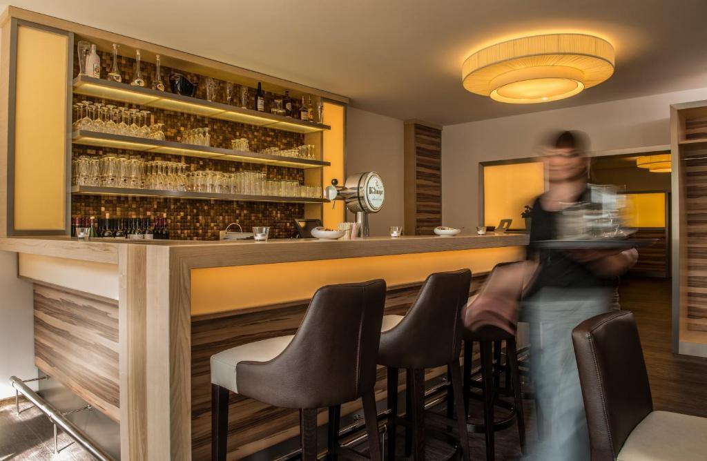 B&S Hotel Am Bachhaus Άιζεναχ Εξωτερικό φωτογραφία